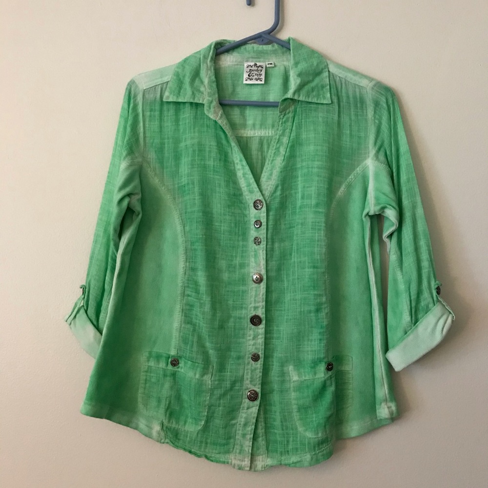 Parsley🌿Sage Green & White Top